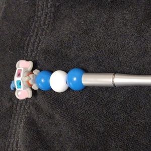 Ultra Rare Dumbo Handmade Doorables Series 1 Let's Go Beaded Pen